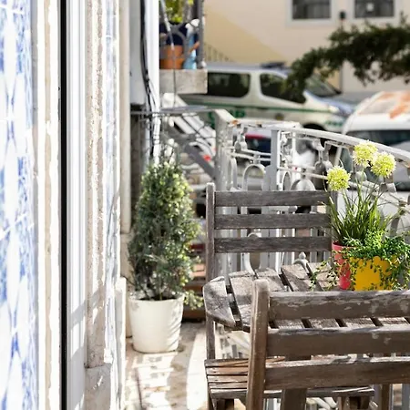 Charming Balcony Flat With Air Conditioner! Lisboa