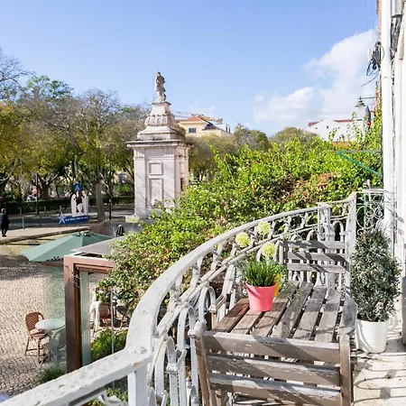 Charming Balcony Flat With Air Conditioner! شقة *